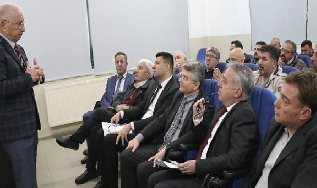“Süs Bitkileri Sektörü” Bayındır Meslek Yüksekokulunda bir araya geldi