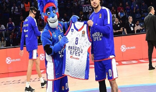 Anadolu Efes Spor Kulübü, 8 Mart Dünya Kadınlar Günü kapsamında Yanındayız Derneği iş birliğiyle önemli bir çalışmaya imza attı
