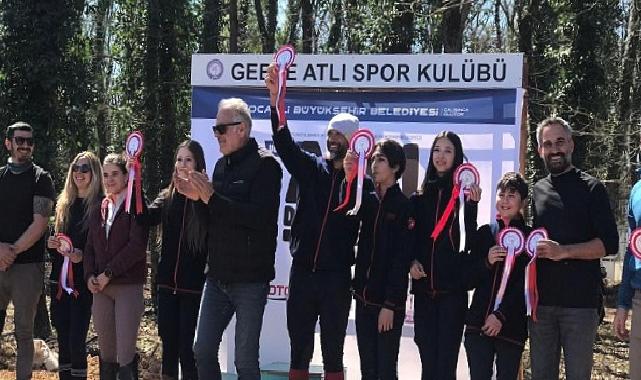 En dayanıklı atlar 120 km’lik parkurda yarıştı