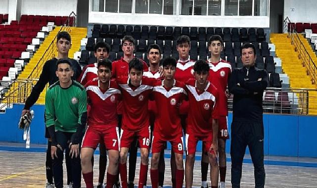 Kemer Belediyesi’nden sporculara araç desteği