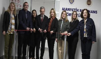 Ankara Üniversitesi Diş Hekimliği Fakültesi Hastanesinde, dünyada diş hekimliği fakültesi bünyesinde kurulan ilk MR ünitesi ile özel gereksinimli bireylere diş tedavisi hizmetinin verileceği sedasyon ünitesi açıldı