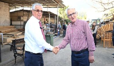 Başkan Topaloğlu belediye personeli ile bayramlaştı