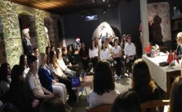 İzmir İl Milli Eğitim Müdürü Dr. Ömer Yahşi Gençlerle Bir Araya Geldi