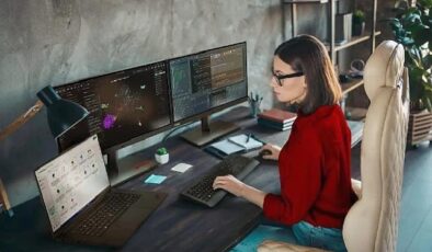Lenovo En Yeni Yapay Zeka Teknolojileriyle Donatılmış ThinkPad P1 Gen 7 Mobil İş İstasyonunu Tanıttı