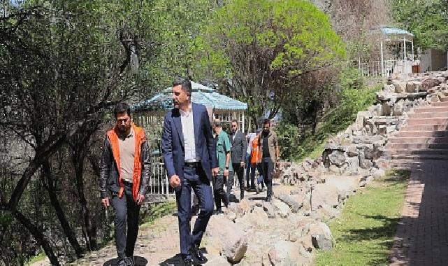 Nevşehir Belediye Başkanı Rasim Arı, belediye ekipleri tarafından Fatih Sultan Mehmet Mahallesi’nde gerçekleştirilen temizlik, bakım ve onarım çalışmalarını inceledi