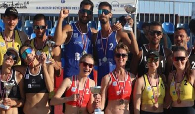 2024 TVF U20 Kulüpler Türkiye Şampiyonası Voleybol Kadınlar ve Erkekler plaj voleybolu Balkan şampiyonası Ödül Töreni Ören Plajı’nda yapıldı