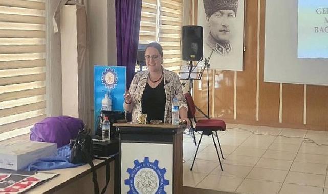 Burhaniye Belediyesi’nden Bağımlılıkla Mücadele Semineri