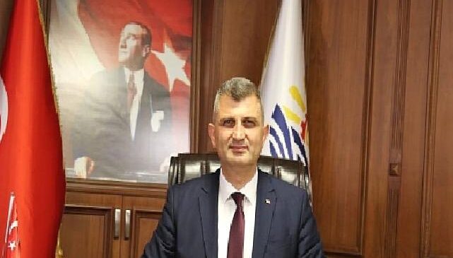 Gölcük Belediye Başkanı Ali Yıldırım Sezer 19 Mayıs, tam bağımsız devlet kurma kararının ilk adımıdır