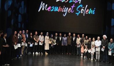 Zeytinburnu Kültür Sanat 15. Dönem Kursiyerlerini Mezun Etti