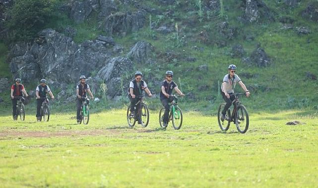 Kağıtsporlu izciler Samanlı Dağlarını bisikletle keşfe çıktı