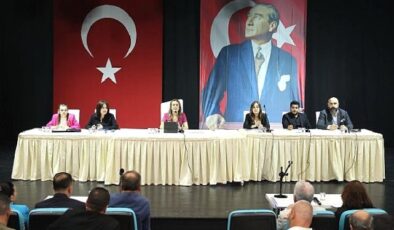 Konak Belediye Meclisi ayın ikinci oturumunu gerçekleştirdi
