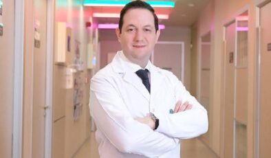 Yüzme, bel fıtığı oluşumunu engellemez!