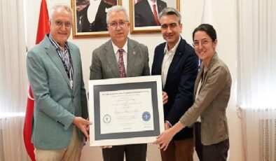 EÜTF Çocuk Ürolojisi Bilim Dalı yeniden akredite oldu