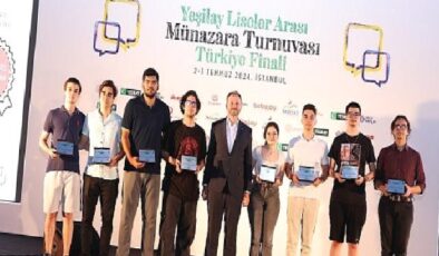 Yeşilay’ın Bağımlılıklarla Mücadelesine Bir Tuğla da Gençler Koydu